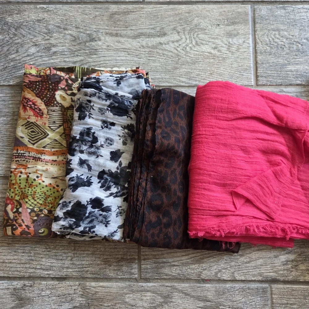 Assorted Scarves - Picture 3 of 3